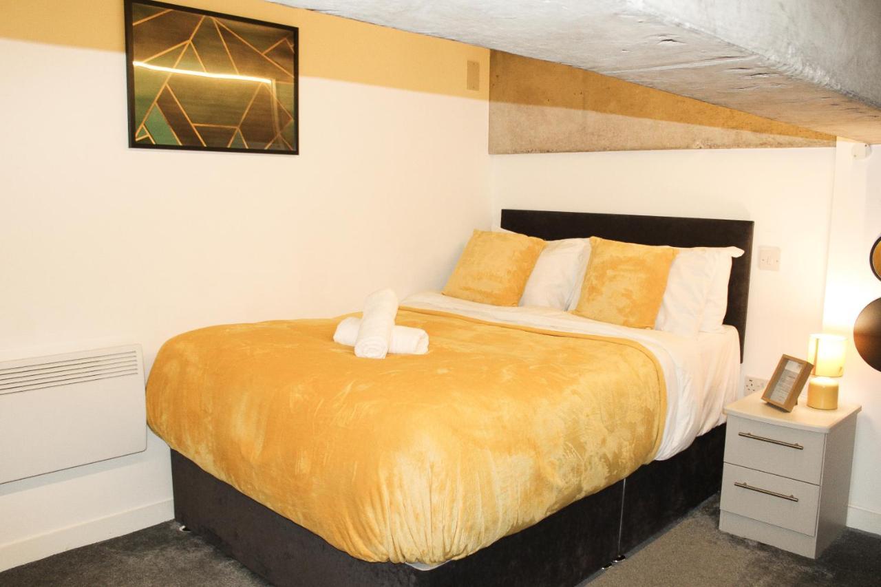 Modern Luxury Serviced Duplex Apartments By Repose- 150 Metro Court, West Bromwich Extérieur photo
