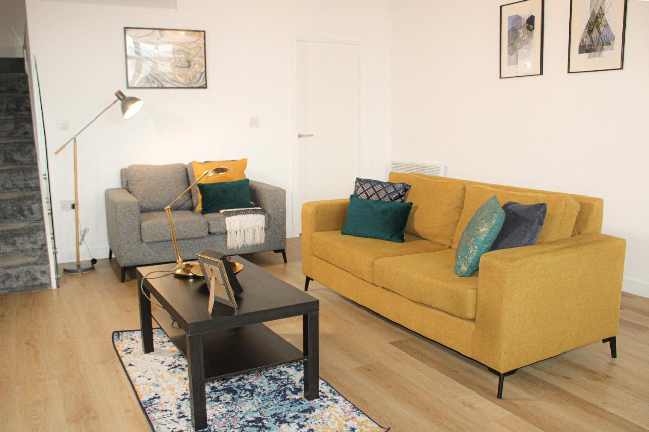 Modern Luxury Serviced Duplex Apartments By Repose- 150 Metro Court, West Bromwich Extérieur photo
